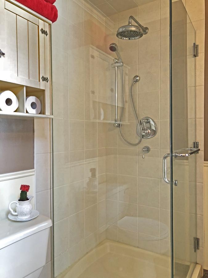 Bed and Breakfast Butler Creek House Ниагара-он-те-Лейк Экстерьер фото